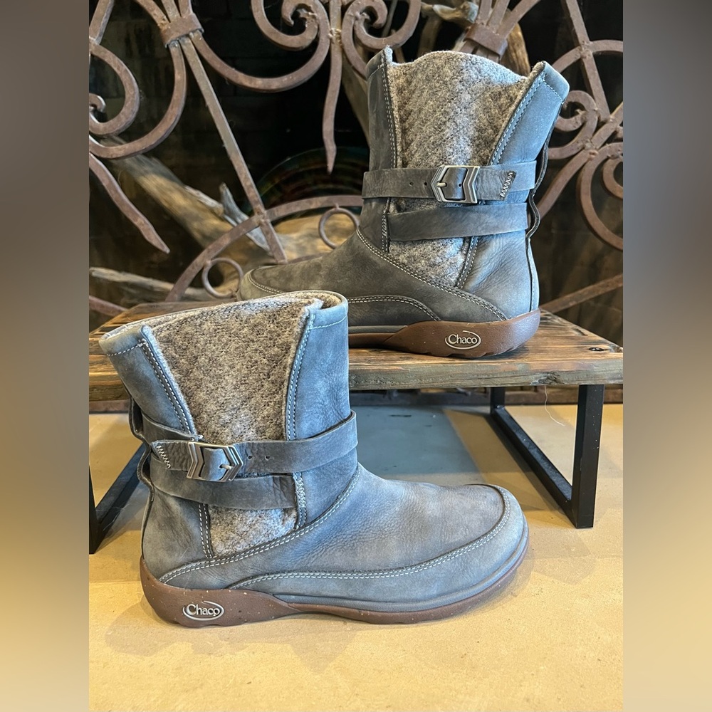 Chaco Gray Suede Buckle Wool Lined Ankle Boots Gorpcore Cabincore Paonia Sz 8